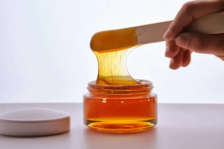 Bulu Tubuh Lebih Baik Waxing atau Cukur? Simak Penjelasannya di Sini