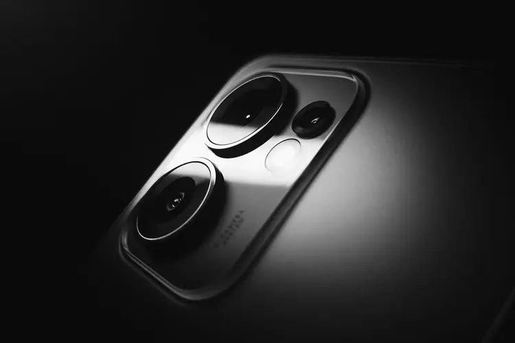 Anti Buram! Lensa Handphone Mulus Seperti Baru, Cuma Butuh 5 Menit