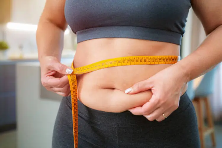 Mau Ngecilin tapi Males ke Gym? Ini Cara yang Bisa Kamu Coba di Rumah