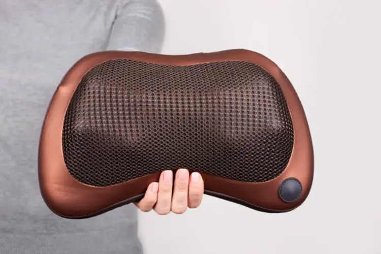 Jangan Sembarangan! Ini Cara Aman Menggunakan Bantal Pijat Elektrik Biar Nggak Bikin Cedera