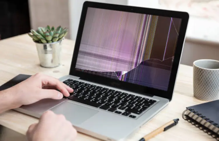 Hati-Hati, Ini 10 Tanda Laptop Kamu Mulai Rusak dan Butuh Perbaikan!