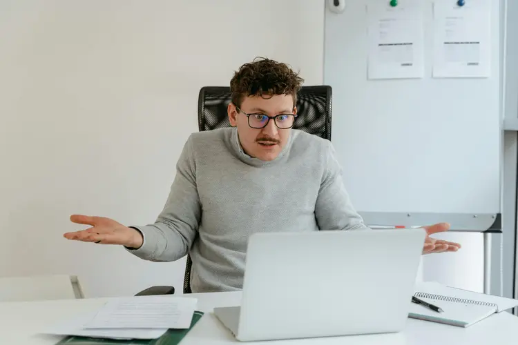 5 Kesalahan Umum Saat Menggunakan Webcam Laptop dan Cara Memperbaikinya
