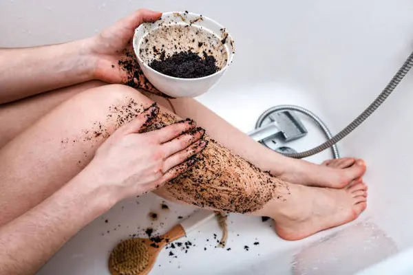 5 Cara Menggunakan Body Scrub agar Tidak Bikin Kulit Kering