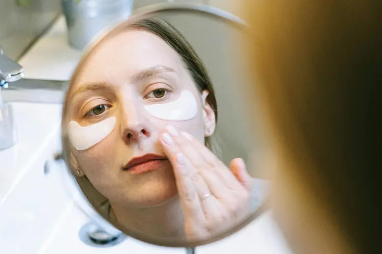 Mata Segar dalam 15 Menit? Eye Mask Jawabannya!