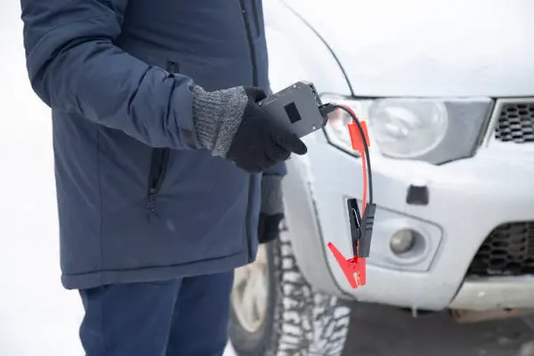 Jump Starter Pump Alat yang Wajib Ada di Mobil, Penyelamat di Situasi Darurat!