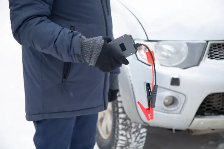 Jump Starter Pump Alat yang Wajib Ada di Mobil, Penyelamat di Situasi Darurat!