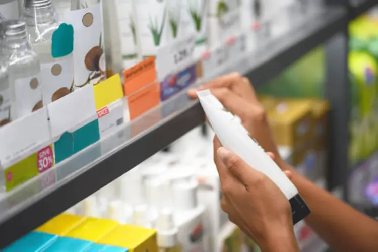Pahami Bedanya Klaim Produk yang  Mencerahkan dan Memutihkan Kulit