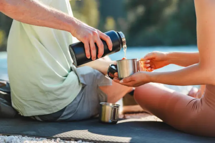Terungkap! Ini Dia Rahasia Agar Botol Termos Air Panas Awet Bertahun-tahun