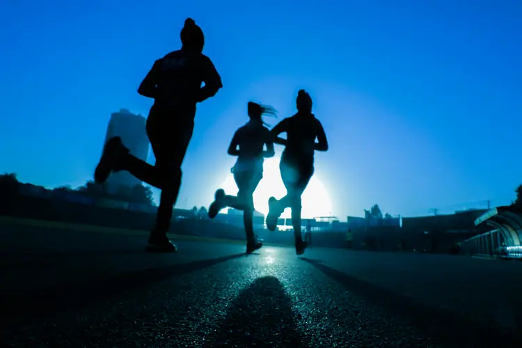 Lari Dengan HP Mahal Tanpa Takut Jatuh! Solusinya Ada di Running Belt Anti-Goyang