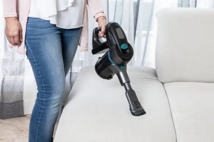 7 Tips Pilih Vacuum Cleaner di Rumah yang Bisa untuk Lantai, Sofa, hingga Meja