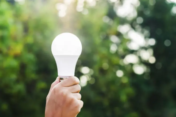 Sebelum Beli Lampu Bohlam LED, Pahami Dulu Pengertian Watt dan Lumen Biar Gak Salah Pilih!