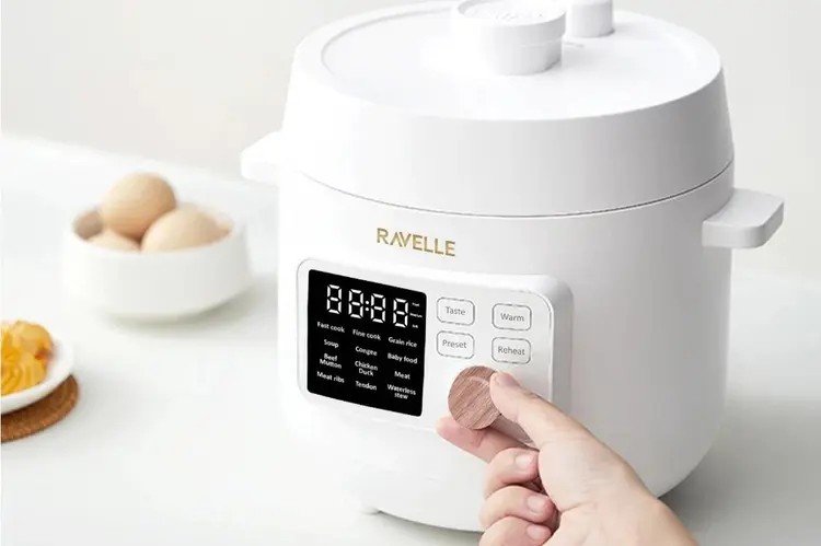 Ubah Cara Masak Kamu, Pilih Digital Pressure Cooker RAVELLE yang Mana?