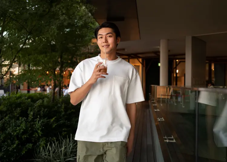 Kaos Oversize: Gaya Santai yang Jadi Favorit Anak Muda