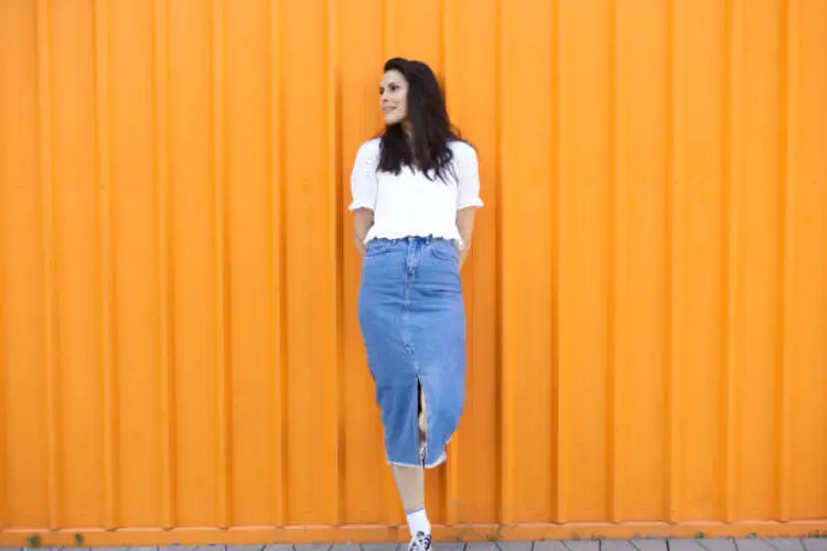 10 Tips Memilih Rok Jeans Highwaist yang Tepat Sesuai Bentuk Badan, Perhatikan Hal Ini
