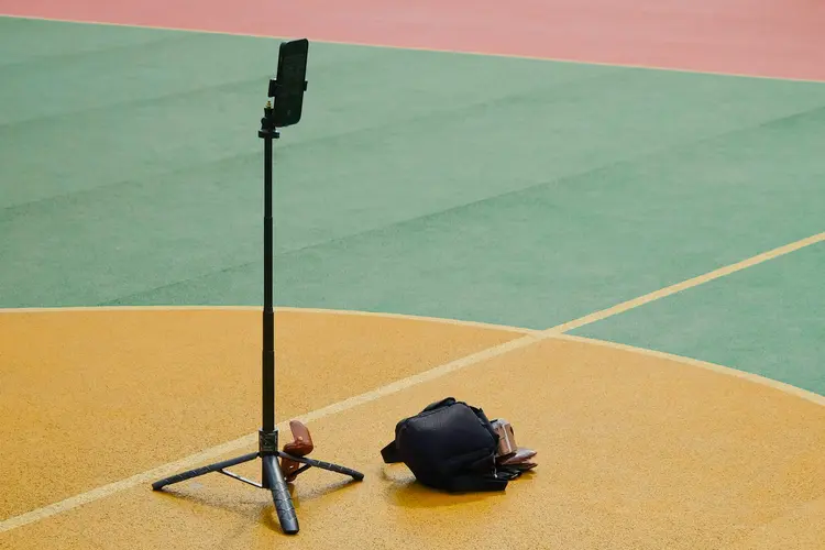 Cara Memanfaatkan Tripod Multifungsi Biar Konten Media Sosial Lebih Estetik
