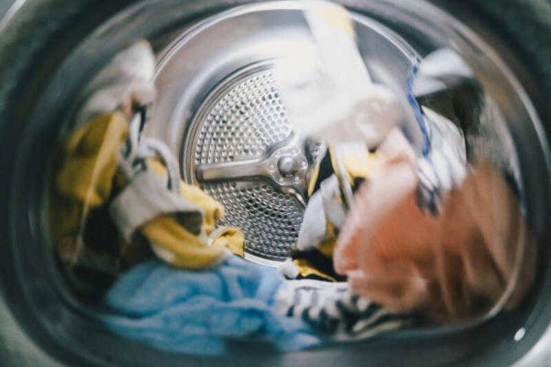 a-washing-or-a-drying-machine-operating.jpg (612×408)