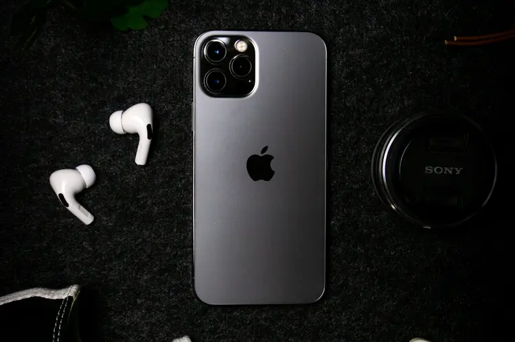 HP Sultan! iPhone 16 Pro Max Titanium, Bukan Sekedar Smartphone, Tapi Fashion Statement