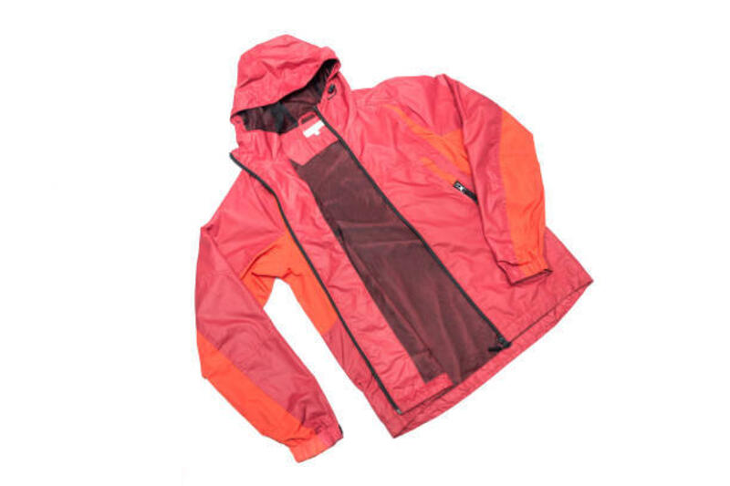 jaket-hiking-windbreaker-ritsleting-kuning-dan-hitam-merah.jpg (612×408)