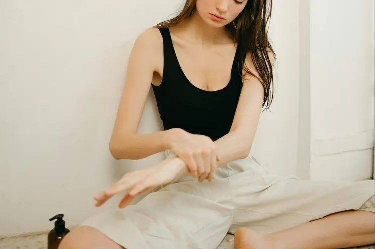 Jangan Cuma Rawat Wajah! Ini Rahasia Kenapa Body Lotion Wajib untuk Perawatan Kulit Total