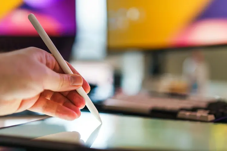 Cara Memilih Stylus Pen Terbaik untuk Kreativitas dan Produktivitas Digital