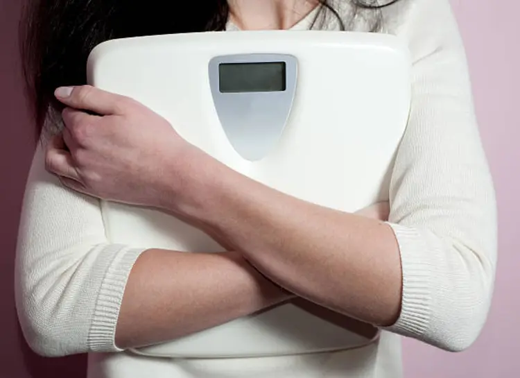 4 Cara Simpel Merawat Timbangan Badan Digital Agar Awet dan Tidak Error