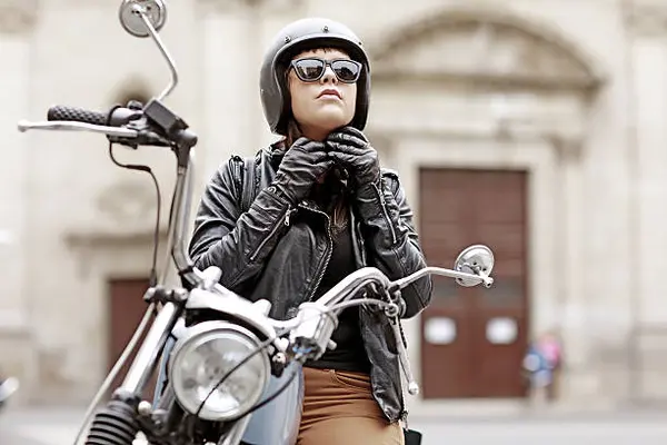 Cara Menggunakan Helm Bogo dengan Benar dan Aman