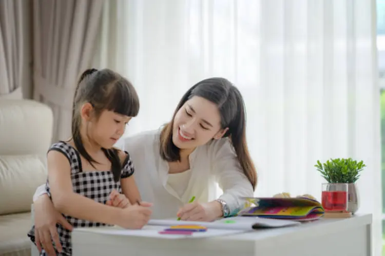 5 Cara Praktis Membuat Aktivitas Belajar Anak Jadi Lebih Seru, Sudah Coba yang Nomor 3?