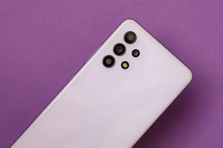 Kelebihan dan Kekurangan Menggunakan Pelindung Kamera HP yang Perlu Kamu Ketahui