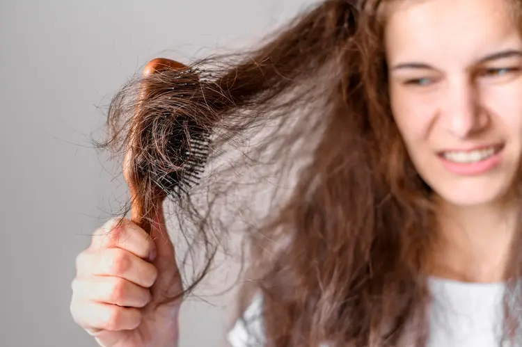 7 Cara Ampuh Mengatasi Rambut Kering dan Kasar Agar Tetap Sehat