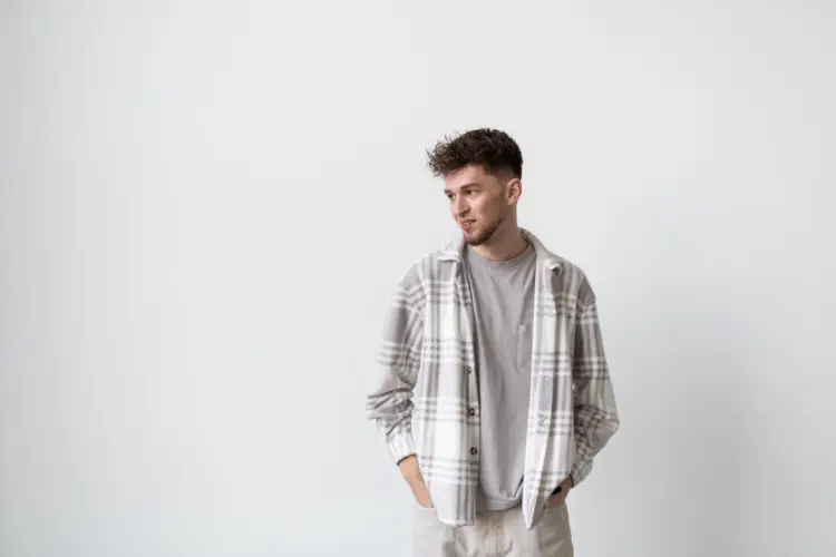Panduan Fashion Minimalis untuk Para Pria yang Sibuk