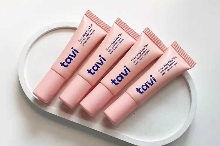 TAVI Color Play Face Tint, Liquid Blush Serum Terbaik 3-in-1, Flawless Seharian!