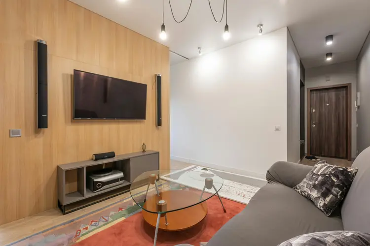 Bikin Home Theater di Rumah? Ini Tips Pilih Speaker Soundbar yang Pas!