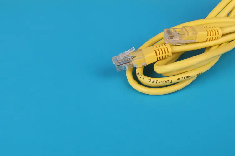 Kerja dari Rumah Tapi Internet Nggak Stabil? Coba Deh Cara Lama yang Masih Ampuh Ini