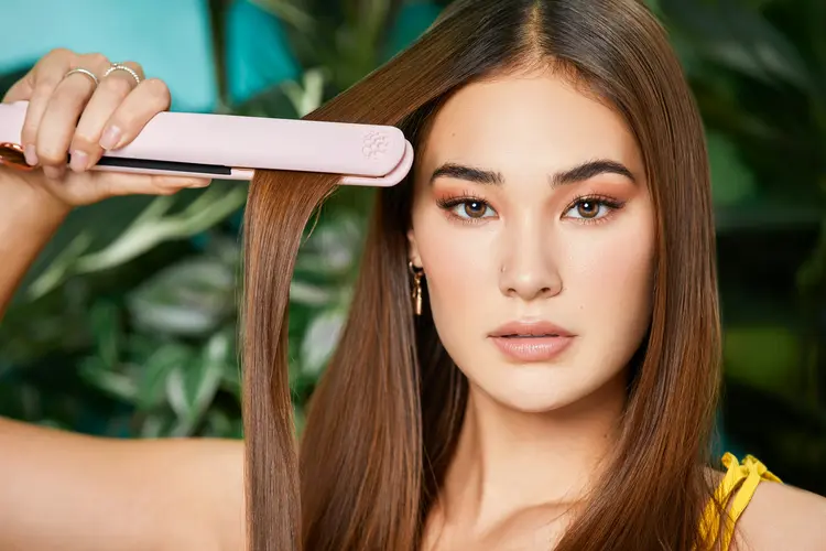 Jangan Kaget! Catokan 2in1 di Bawah Rp 100 Ribu Ini Bisa Bikin Rambut Serasa Habis dari Salon