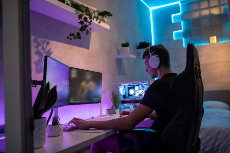 Posisi Duduk Ideal Saat Main Game di PC Biar Tetap Nyaman dan Nggak Sakit Punggung