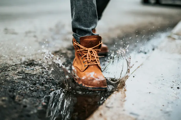 Jangan Kaget! Ini 5 Manfaat Tak Terduga dari Water Repellent Spray